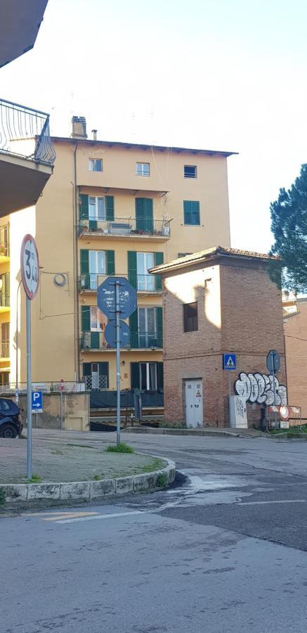 Vicino Di Centro E Universita Stanza Con Balcone Perugia Exterior foto